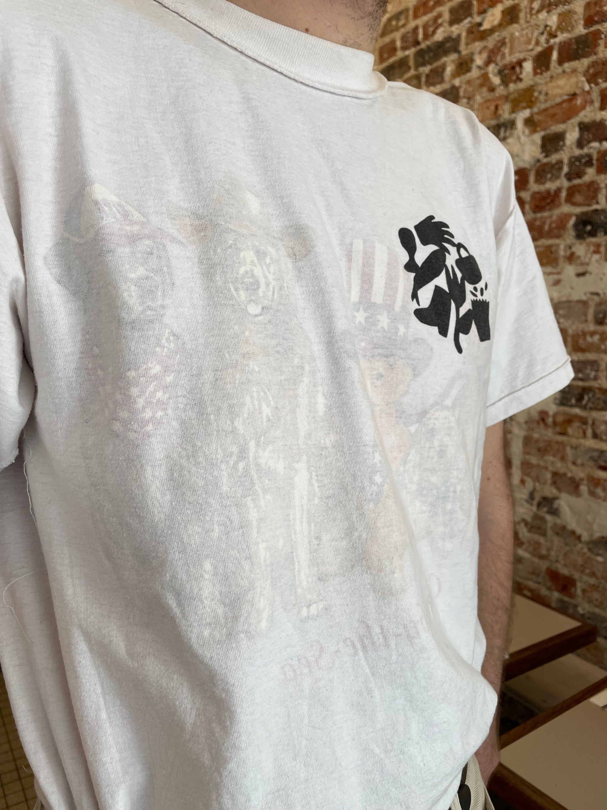 T-shirt, vue de trois quarts